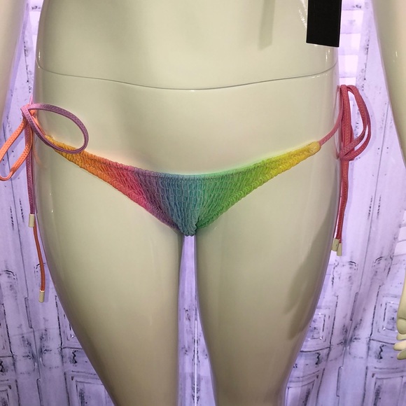 Rare Rainbow ruffle string style swimsuit Set. (P6) - Picture 4 of 7